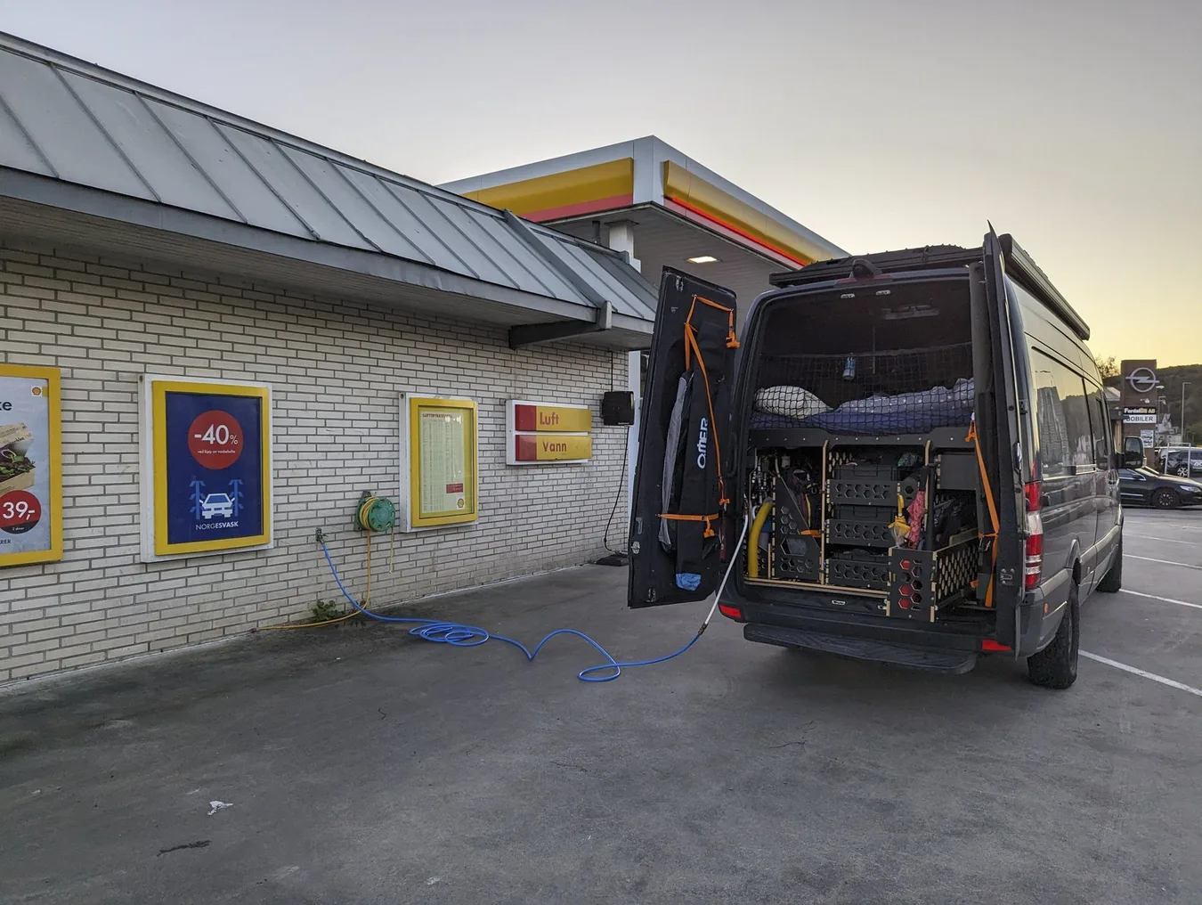 Wasser-, Warmluft und Gassystem — Bild 7